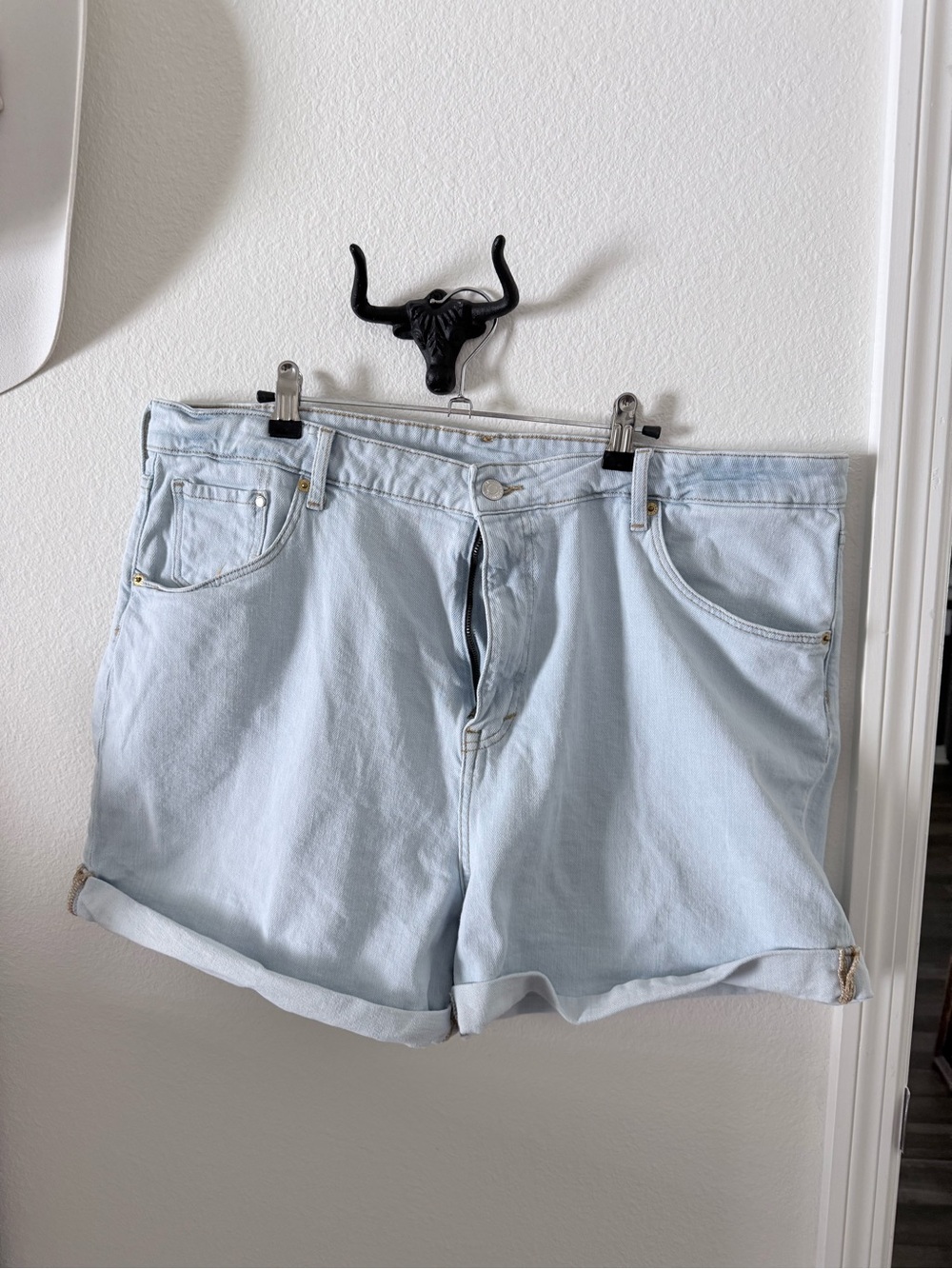 H&M Light Wash Denim Shorts